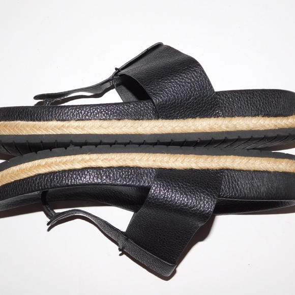 VINCE black leather espadrille grain slip on sandals thongs women 8 - Picture 7 of 9